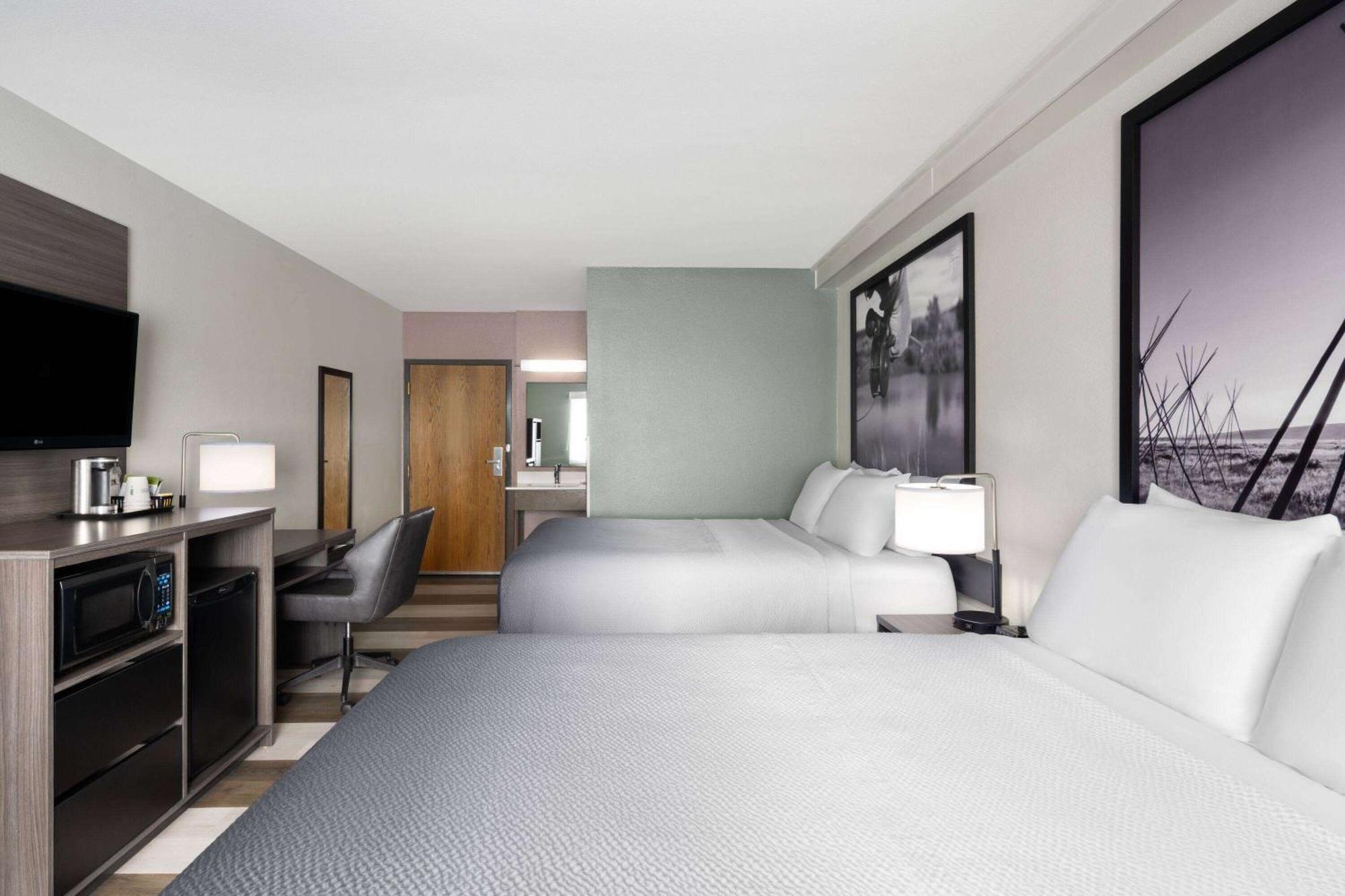 Super 8 By Wyndham Columbus Hotell Exteriör bild