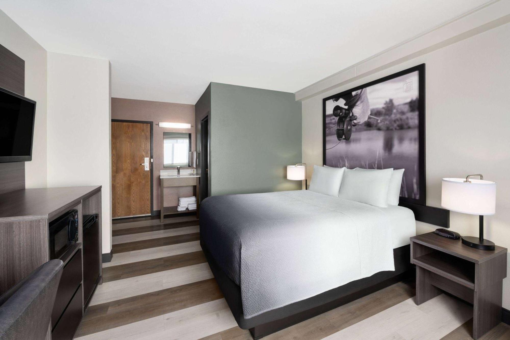 Super 8 By Wyndham Columbus Hotell Exteriör bild